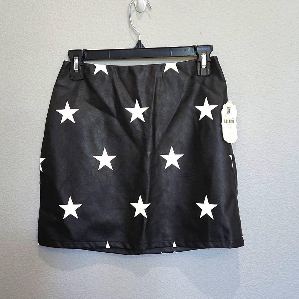 NWT faux leather star skirt